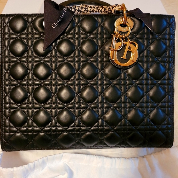 Lady Dior Large Size. EUC - Picture 5 of 17